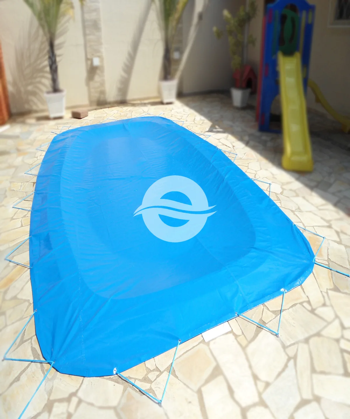Capa de proteção de piscinas